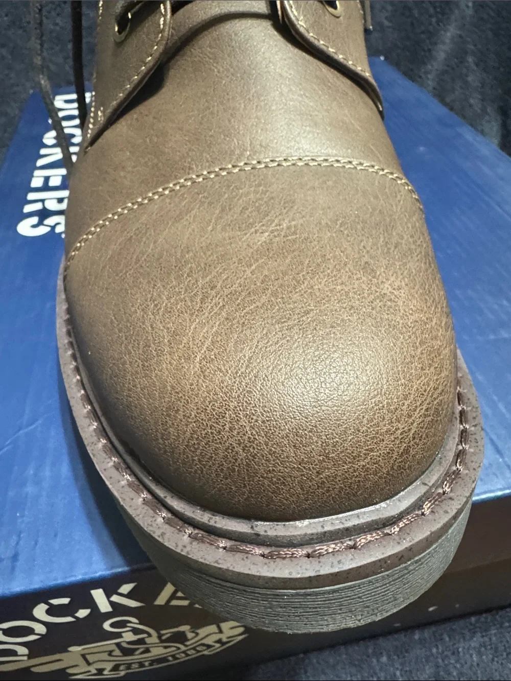 Dockers durable lace